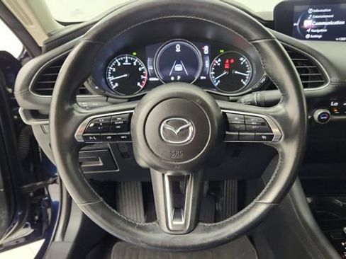 Used 2024 MAZDA MAZDA3 s FWD image 19