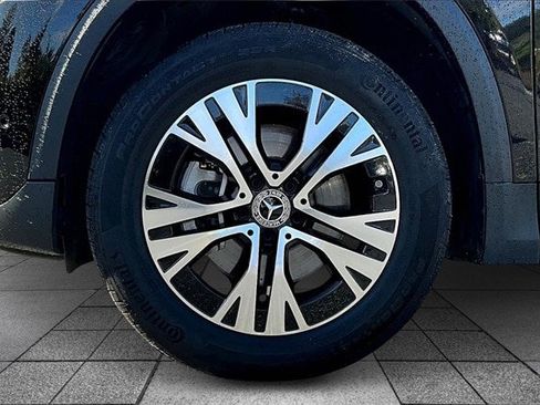 Certified 2025 Mercedes-Benz GLA 250 4MATIC image 36