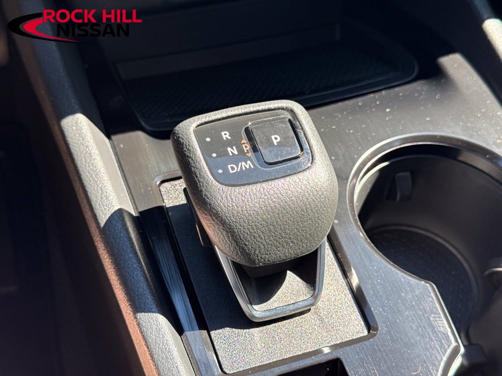 Used 2023 Nissan Rogue SV FWD image 23