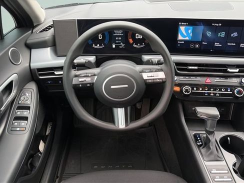 Certified 2025 Hyundai Sonata SE FWD image 15