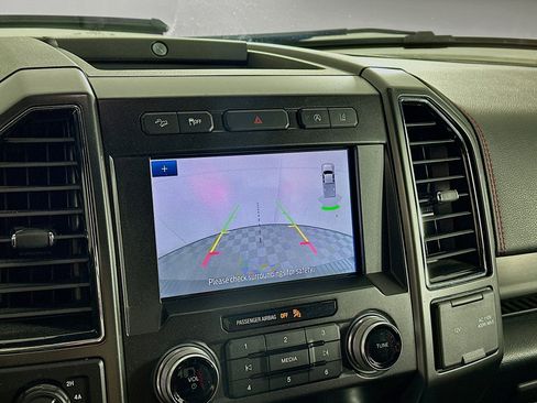 Used 2020 Ford F150 Lariat w/ Equipment Group 502A Luxury AWD/4WD image 23
