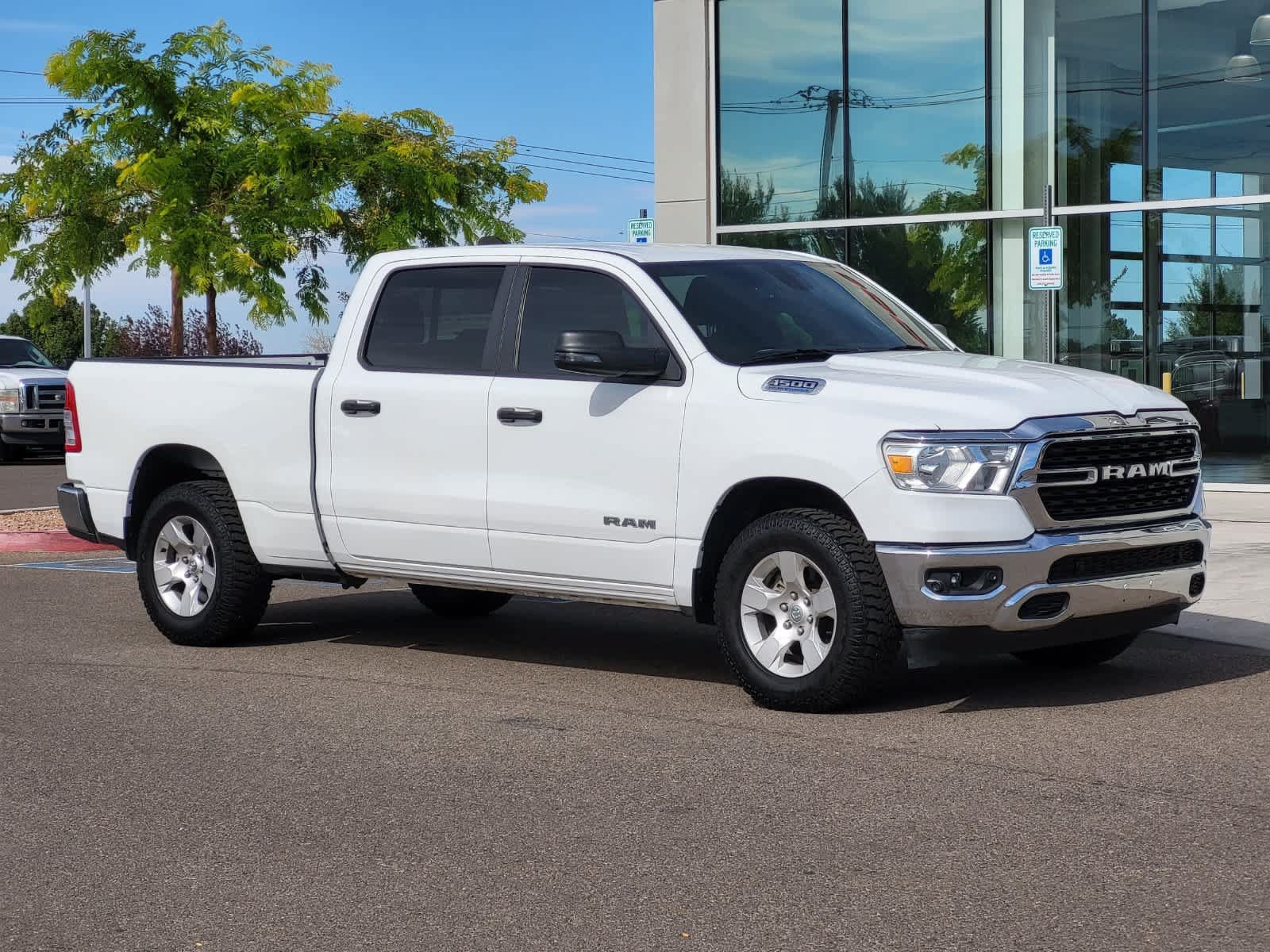 Used 2023 RAM 1500 Big Horn AWD/4WD image 3
