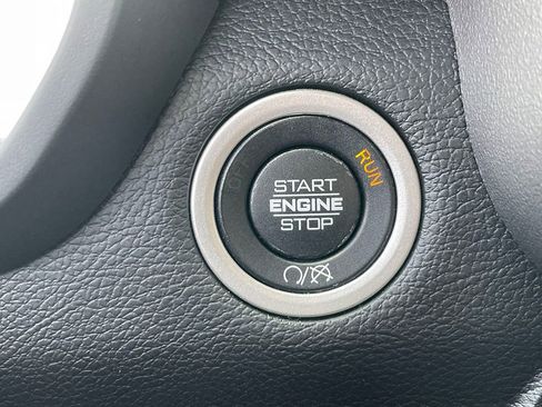 Used 2024 RAM 2500 Big Horn w/ Bed Utility Group image 29