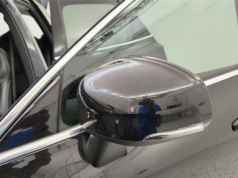 Used 2023 Volvo XC60 B5 Ultimate w/ Climate Package image 18