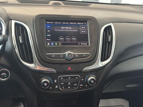 Used 2020 Chevrolet Equinox LT AWD/4WD image 16