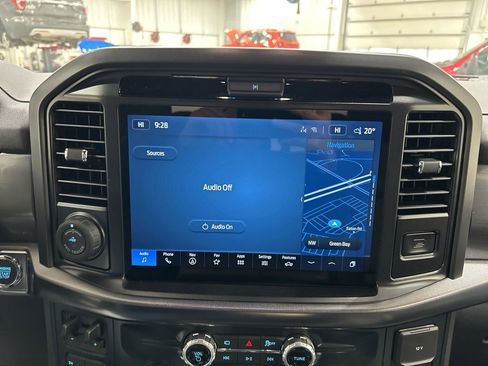 New 2025 Ford F150 Lariat w/ Equipment Group 501A Mid image 19