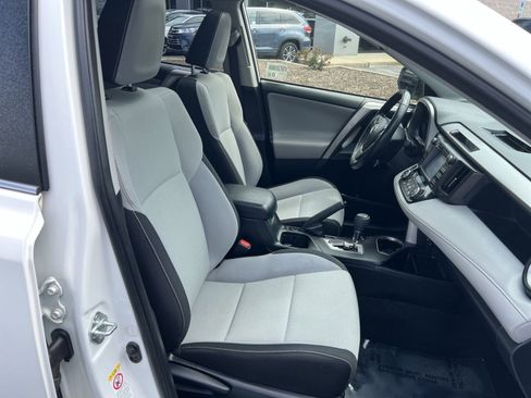 Used 2018 Toyota RAV4 XLE w/ Plus Extra Value Package AWD/4WD image 25