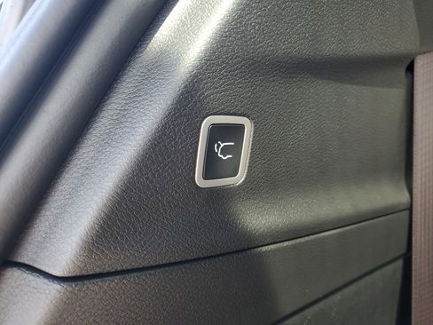 New 2026 Chrysler Pacifica Select image 7