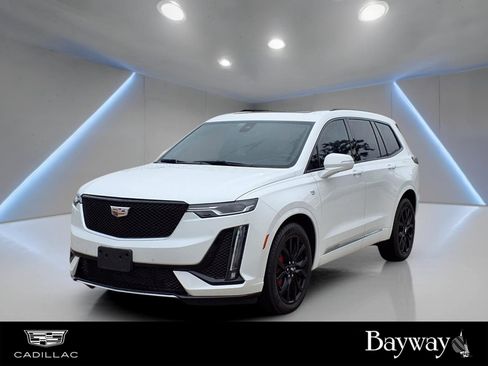 Certified 2024 Cadillac XT6 Sport AWD/4WD image 1