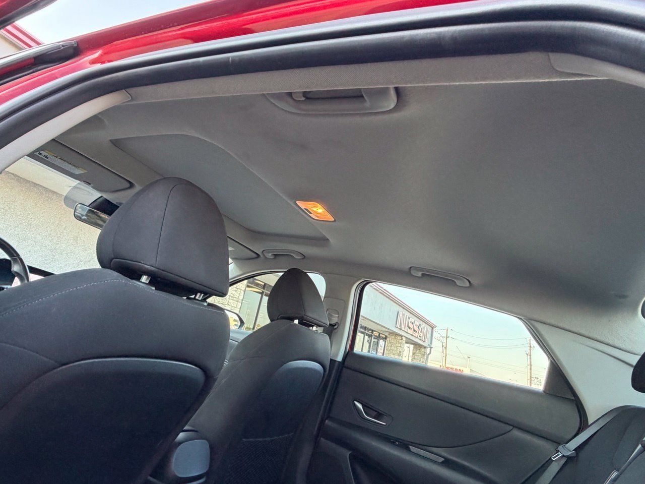 Used 2025 Hyundai Elantra SEL FWD image 24