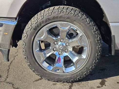 Used 2021 RAM 1500 Big Horn image 14