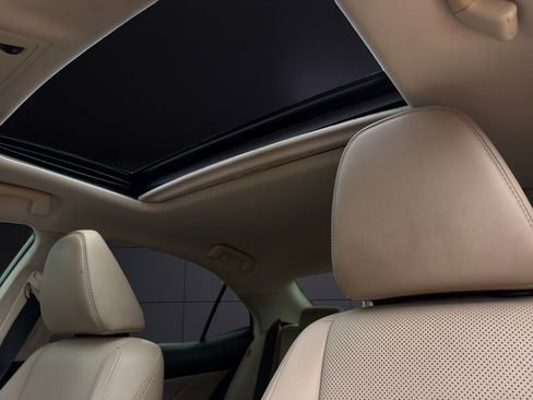 Used 2017 Lexus IS 300 AWD w/ Navigation System Package image 20