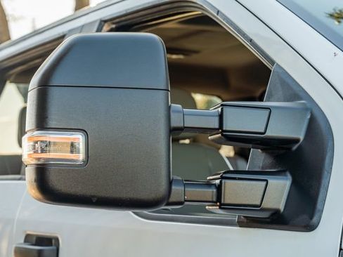 Used 2022 Ford F250 XL w/ Power Equipment Group image 12