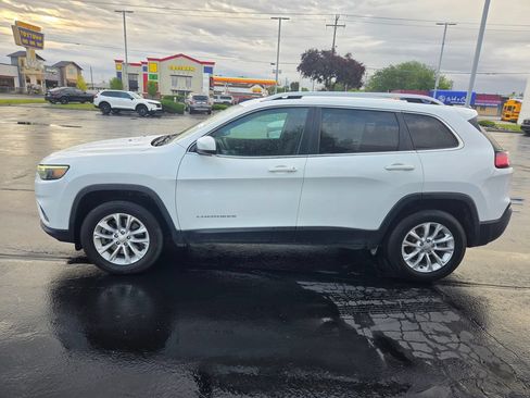 Used 2019 Jeep Cherokee Latitude w/ Popular Appearance Group AWD/4WD image 5