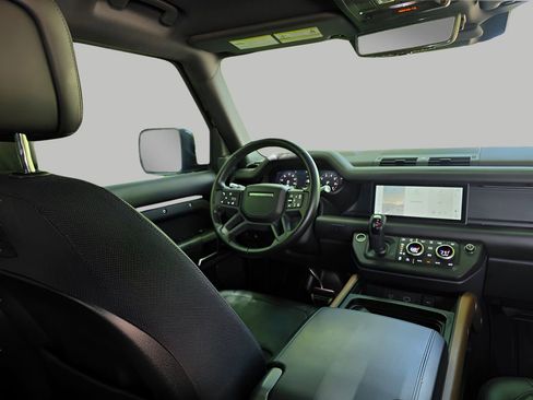 Used 2020 Land Rover Defender 110 X AWD/4WD image 9