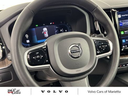 Used 2023 Volvo XC60 B5 Ultimate w/ Climate Package image 12