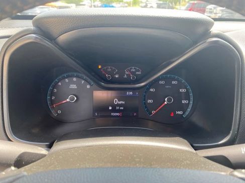Used 2020 Chevrolet Colorado LT w/ LT Convenience Package AWD/4WD image 12