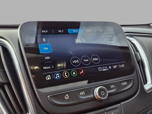 Used 2024 Chevrolet Malibu LT image 5