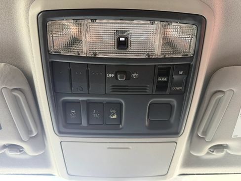 Used 2011 Toyota 4Runner SR5 w/ Convenience Pkg AWD/4WD image 26