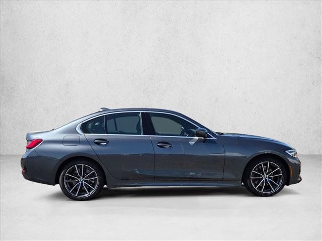 Used 2020 BMW 330i Sedan w/ Convenience Package RWD image 4
