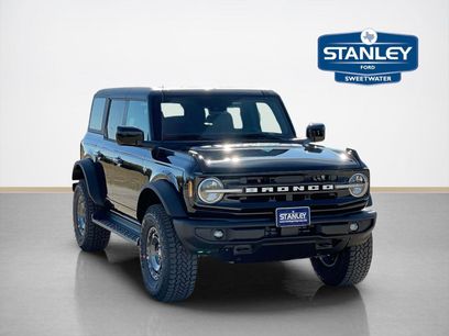 New 2025 Ford Bronco Outer Banks w/ Sasquatch Package