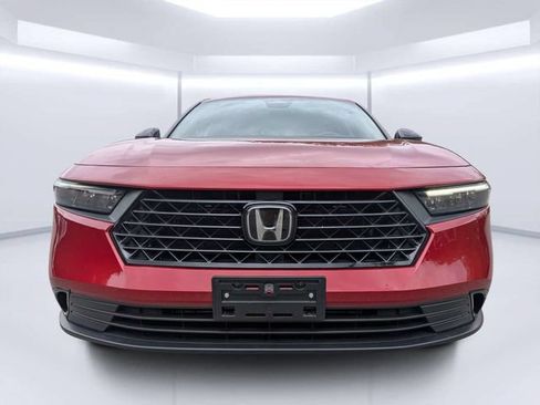 Used 2025 Honda Accord SE image 8