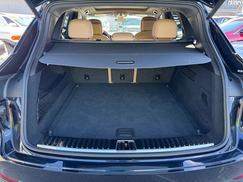 Used 2021 Porsche Cayenne image 35