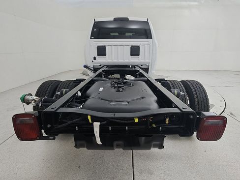 New 2026 RAM 4500 Tradesman w/ Chrome Appearance Group image 7