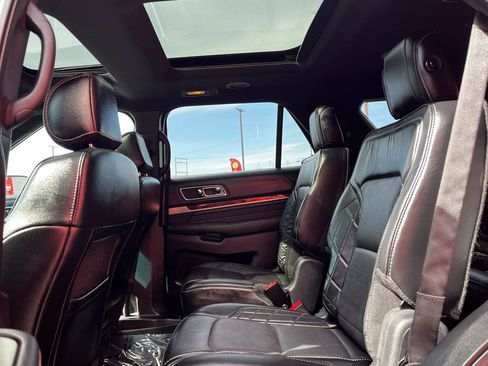 Used 2016 Ford Explorer Platinum AWD/4WD image 13
