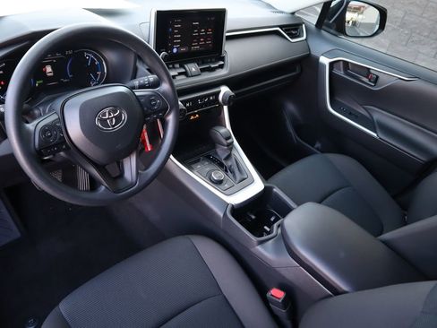 Certified 2025 Toyota RAV4 LE image 9