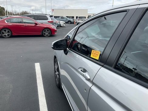 Used 2015 Honda Fit EX image 10