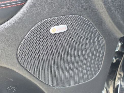 Certified 2018 Dodge Durango R/T w/ Technology Group image 15