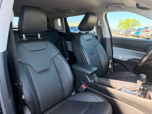 Used 2022 Jeep Compass Latitude AWD/4WD image 23