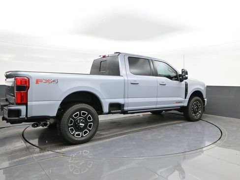 Certified 2026 Ford F250 Platinum AWD/4WD image 15