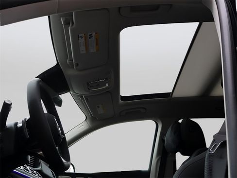 Certified 2025 Mercedes-Benz GLS 450 4MATIC image 42