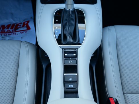 Used 2023 Honda HR-V EX-L image 19