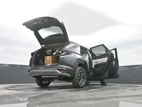 New 2026 Hyundai Tucson Limited image 45