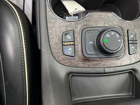 Used 2023 GMC Acadia Denali w/ Denali Ultimate Package image 44