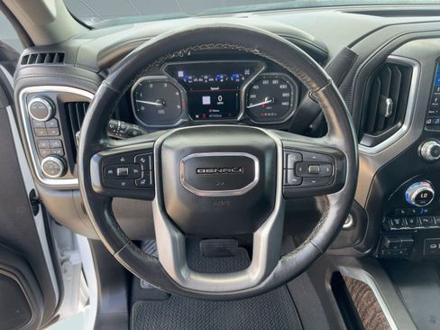 Used 2022 GMC Sierra 3500 Denali image 17