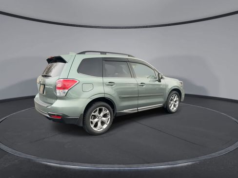 Used 2018 Subaru Forester 2.5i Touring AWD/4WD image 8