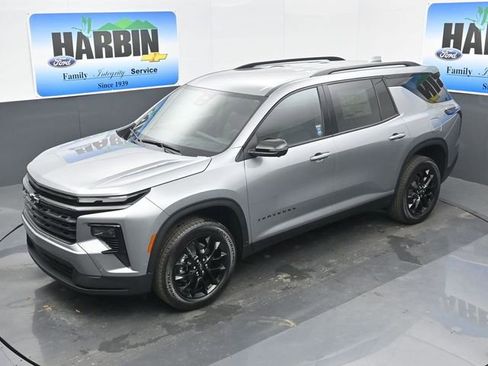 New 2026 Chevrolet Traverse LT w/ Enhanced Driving Package FWD image 24