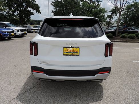 New 2026 Kia Sorento LX FWD image 6