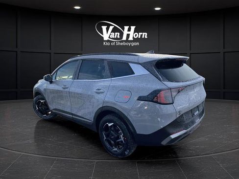 New 2026 Kia Sportage EX image 3