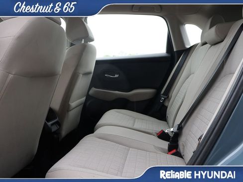 Used 2025 Honda HR-V LX image 18