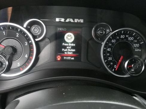 Used 2024 RAM 2500 Big Horn AWD/4WD image 21