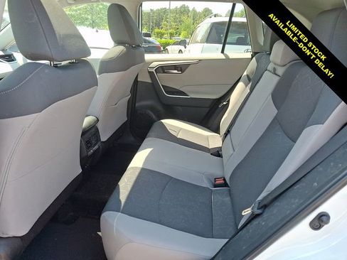 Used 2024 Toyota RAV4 XLE w/ Convenience Package FWD image 10