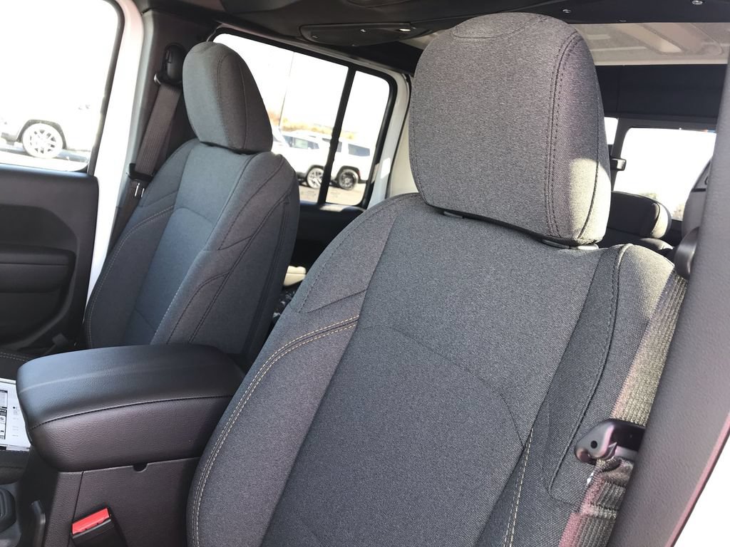 New 2026 Jeep Gladiator Sport AWD/4WD image 11