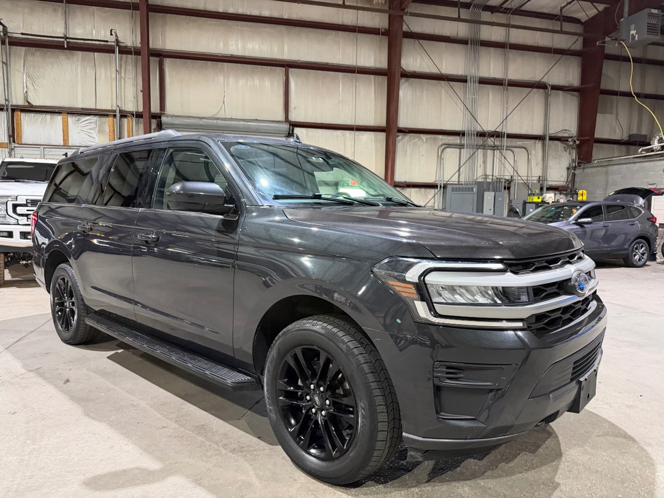 Used 2023 Ford Expedition Max XLT AWD/4WD image 2