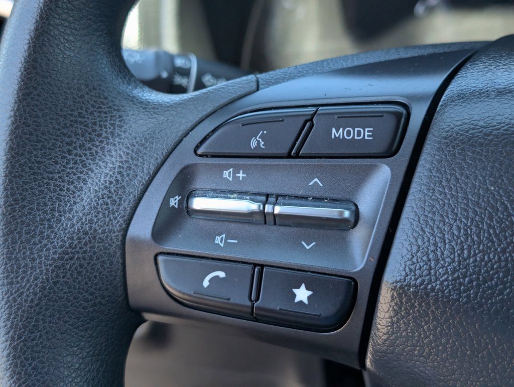 Used 2022 Hyundai Kona SEL FWD image 18