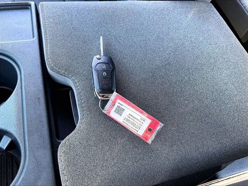 Used 2023 Ford F250 XLT image 30